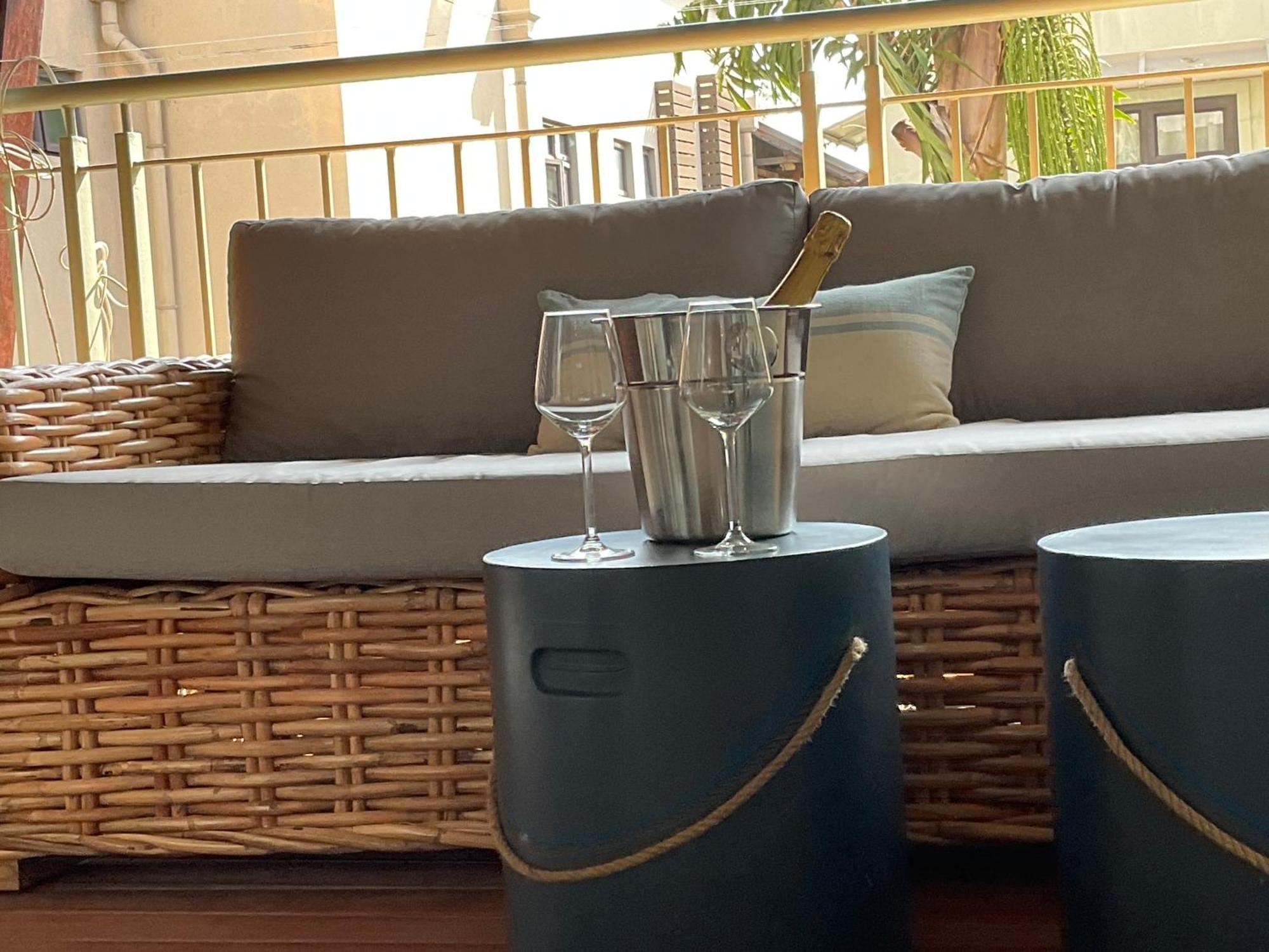 Blue Waves Beachfront Penthouse Flic-en-Flacq Εξωτερικό φωτογραφία
